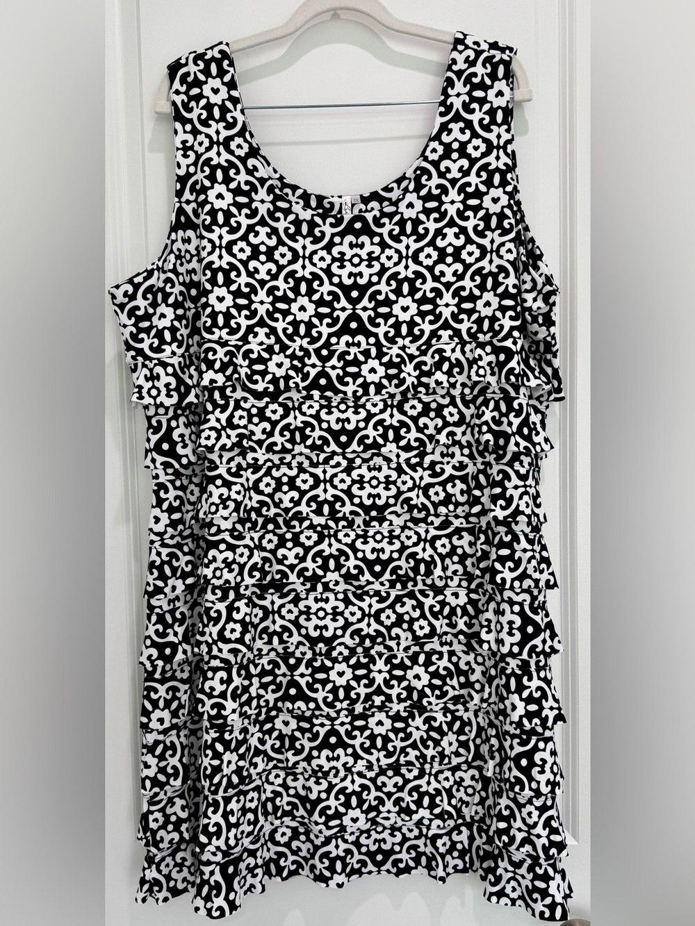 LuLuB Black & White Patterned Ruffle Tank Dress
